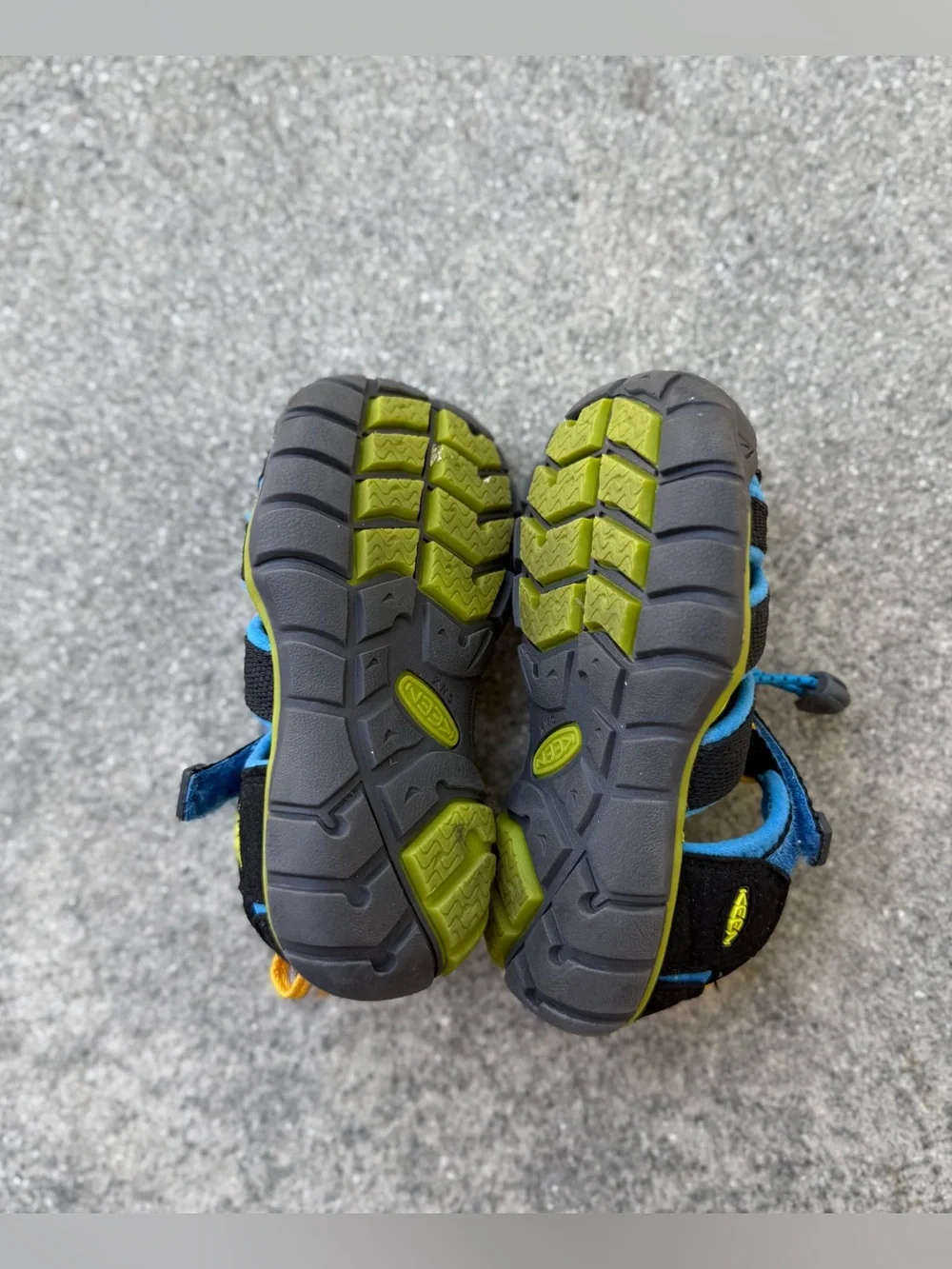 Keen kids' Seacamp II CNX sandals size 2 unisex size 8 toddler outdoor camping